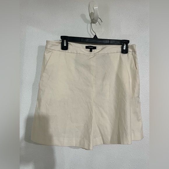 Theory, linen blend shorts, size 10 shell white NWT high waist - Picture 1 of 6